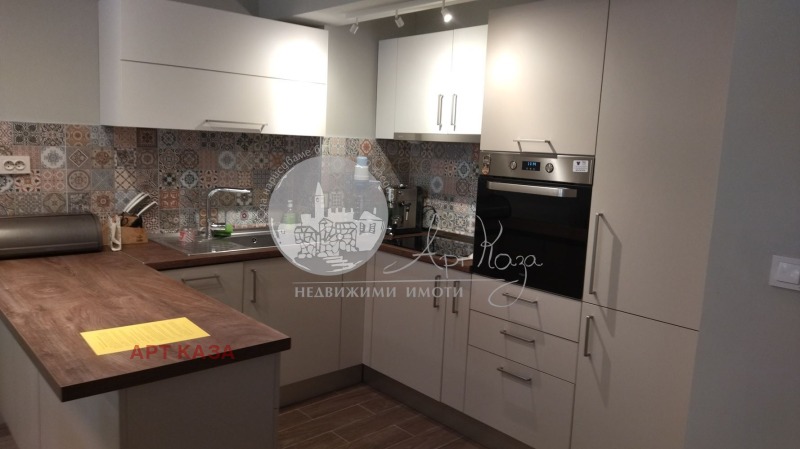 For Rent  Studio Plovdiv , Tsentar , 75 sq.m | 98730084