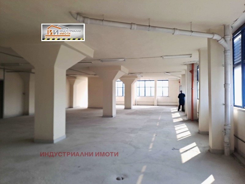 For Rent  Storage Plovdiv , Industrialna zona - Sever , 600 sq.m | 96352219