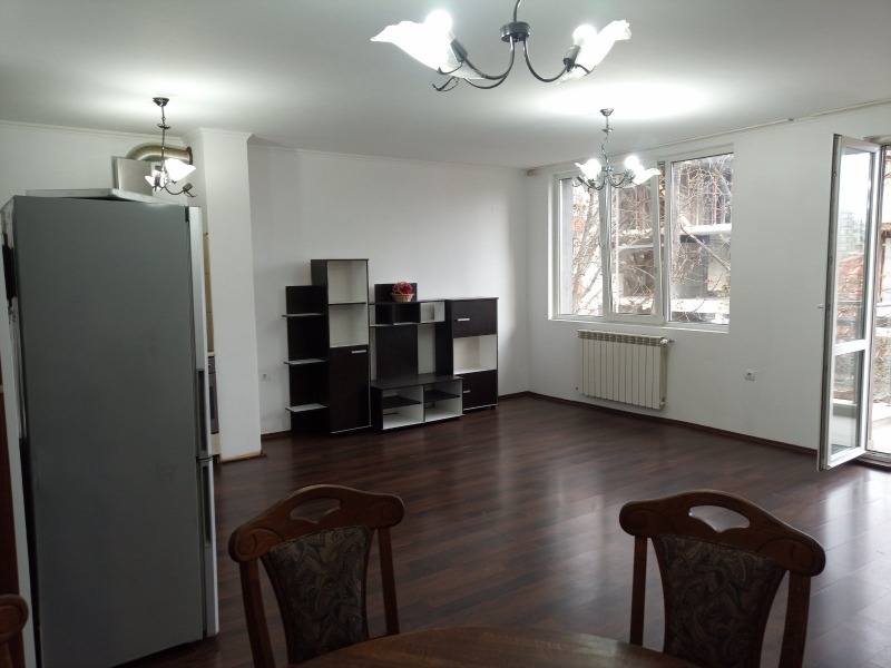K pronájmu  Pokoj Sofia , Centar , 18 m2 | 83124998 - obraz [4]