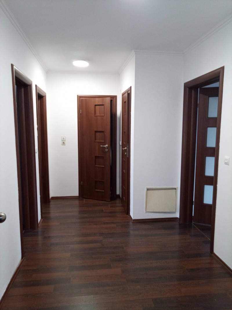 K pronájmu  Pokoj Sofia , Centar , 18 m2 | 83124998 - obraz [2]