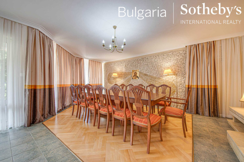 Издаје се  Кућа Софија , Драгалевци , 766 м2 | 11102067 - слика [4]