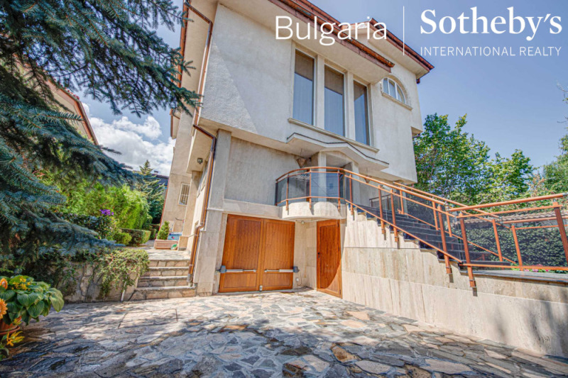Издаје се  Кућа Софија , Драгалевци , 766 м2 | 11102067 - слика [3]