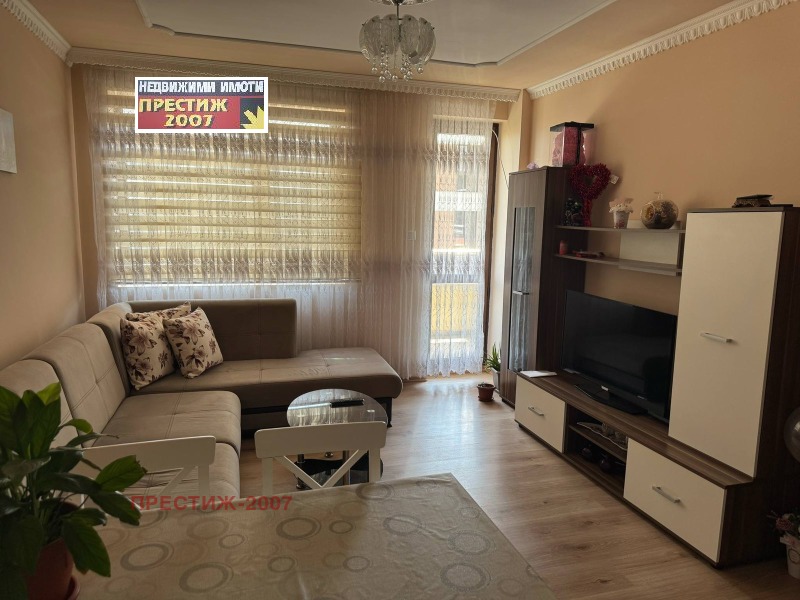 Para alugar  1 quarto Chumen , Bolnicata , 60 m² | 12892356