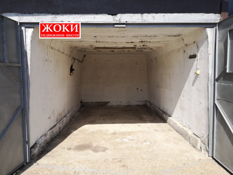 Дава под наем СКЛАД, гр. Перник, Мошино, снимка 2 - Складове - 52716160