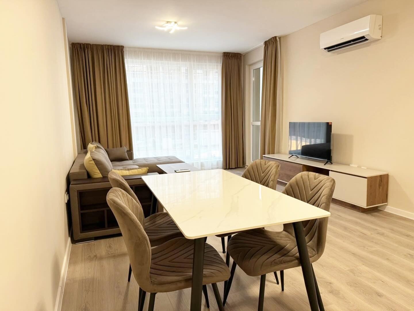 Дава под наем 3-СТАЕН, гр. Пловдив, Кючук Париж, снимка 4 - Апартаменти - 53603700