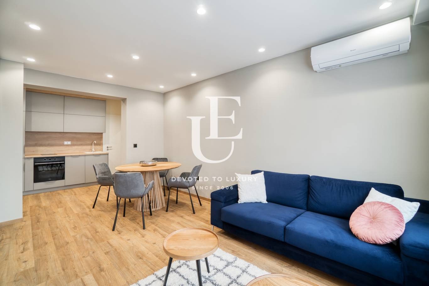 Дава под наем 3-СТАЕН, гр. София, Център, снимка 2 - Апартаменти - 54024741