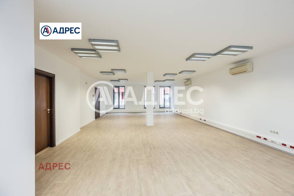 Дава под наем ОФИС, гр. Варна, Център, снимка 2 - Офиси - 54921909