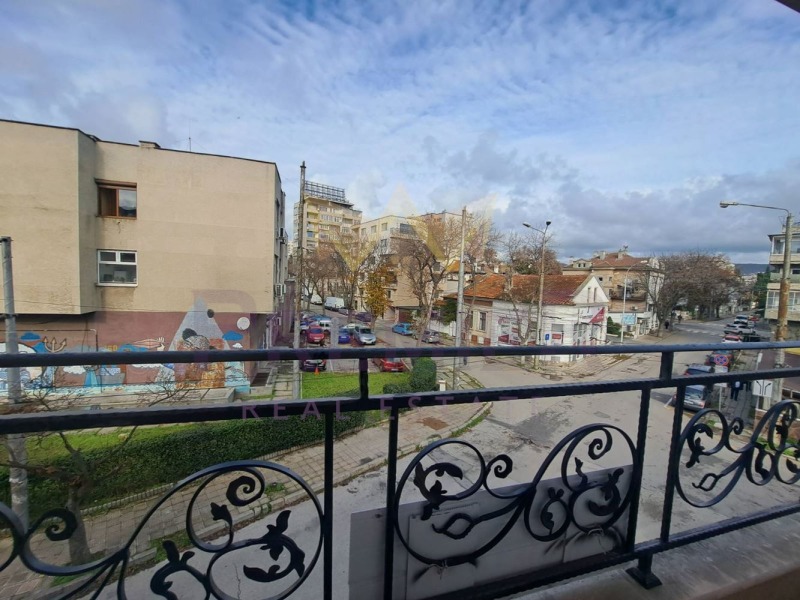 Дава под наем 3-СТАЕН, гр. Варна, Център, снимка 13 - Апартаменти - 52651416