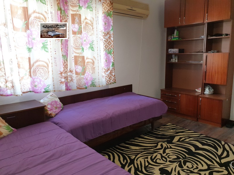 A louer  Chambre Plovdiv , Karchiyaka , 18 m² | 33424477