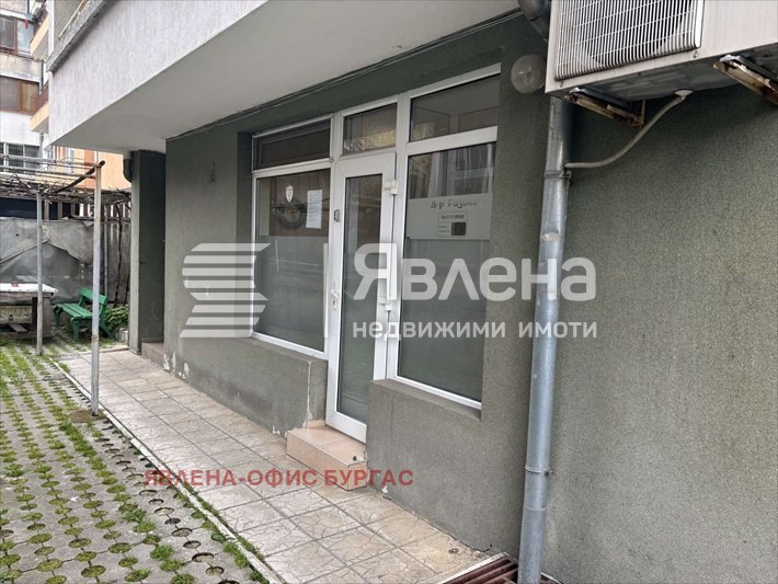 Дава под наем ОФИС, гр. Бургас, Лазур, снимка 6 - Офиси - 54372178