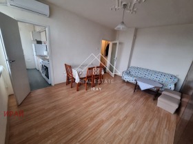 1 quarto Tri tchutchura - iug, Stara Zagora 3