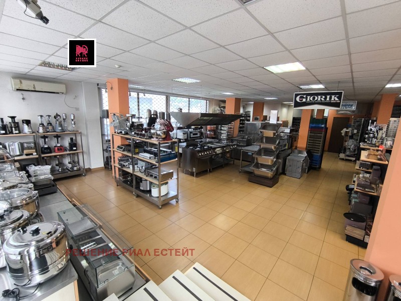 En renta  Comercio Sofia , Borovo , 208 metros cuadrados | 77026512 - imagen [6]