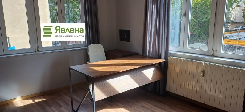 Para alugar  Escritório Sofia , Centar , 115 m² | 25655728