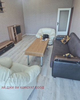 1 quarto Ilinden, Sofia