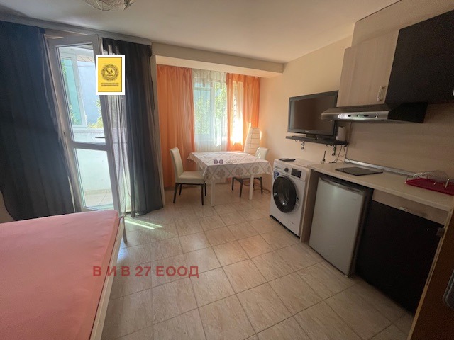 Дава под наем 1-СТАЕН, гр. Варна, Център