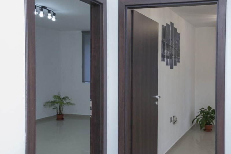 Do wynajęcia  Biuro Sofia , Mladost 4 , 130 mkw | 78360706 - obraz [11]
