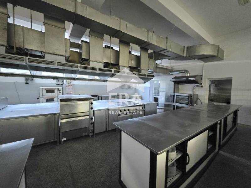 Дава под наем БИЗНЕС ИМОТ, гр. Русе, Широк център, снимка 3 - Други - 52604871