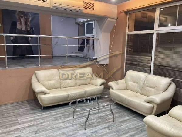 Дава под наем МАГАЗИН, гр. Пловдив, Каменица 2, снимка 4 - Магазини - 54964469