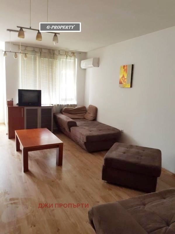 Дава под нем  3-стаен, град София, Студентски град •  750 EUR • ID 43103885 — holmes.bg - [1] 