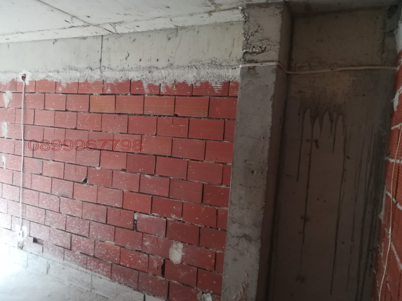 Дава под наем ГАРАЖ, ПАРКОМЯСТО, гр. Банско, област Благоевград, снимка 4 - Гаражи и паркоместа - 52782694