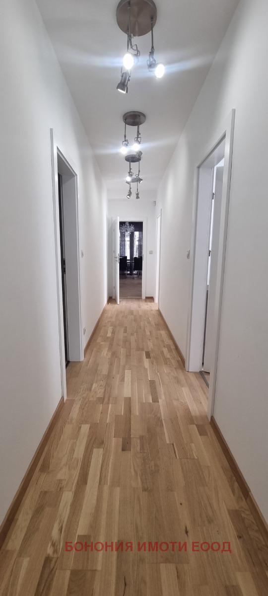 Te huur  3 slaapkamers Sofia , Iztok , 220 m² | 69395993 - afbeelding [14]