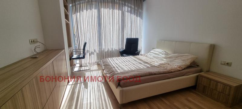 Zu vermieten  3 Schlafzimmer Sofia , Iztok , 220 qm | 69395993 - Bild [9]