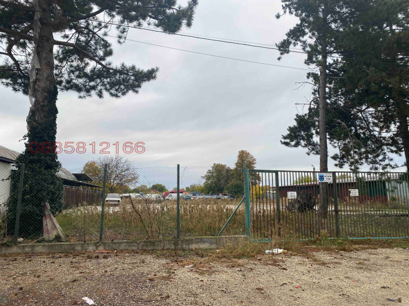 Дава под наем МЯСТО, с. Брестовец, област Плевен, снимка 4 - Парцели - 52780682