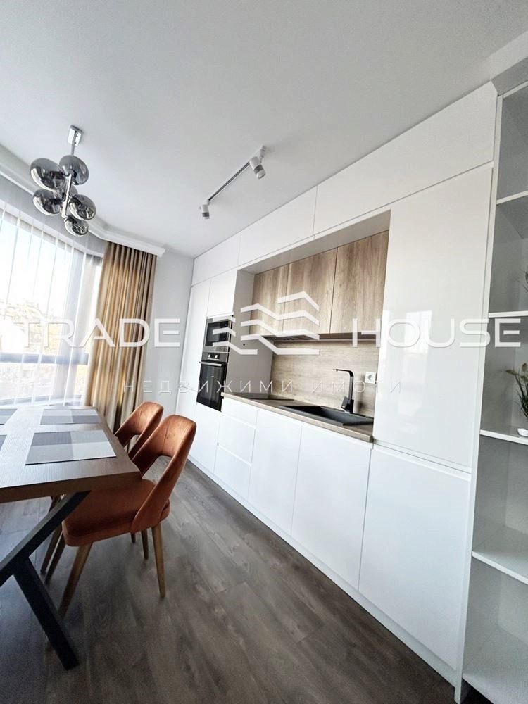 Para alugar  1 quarto Plovdiv , Kamenica 1 , 72 m² | 81557988