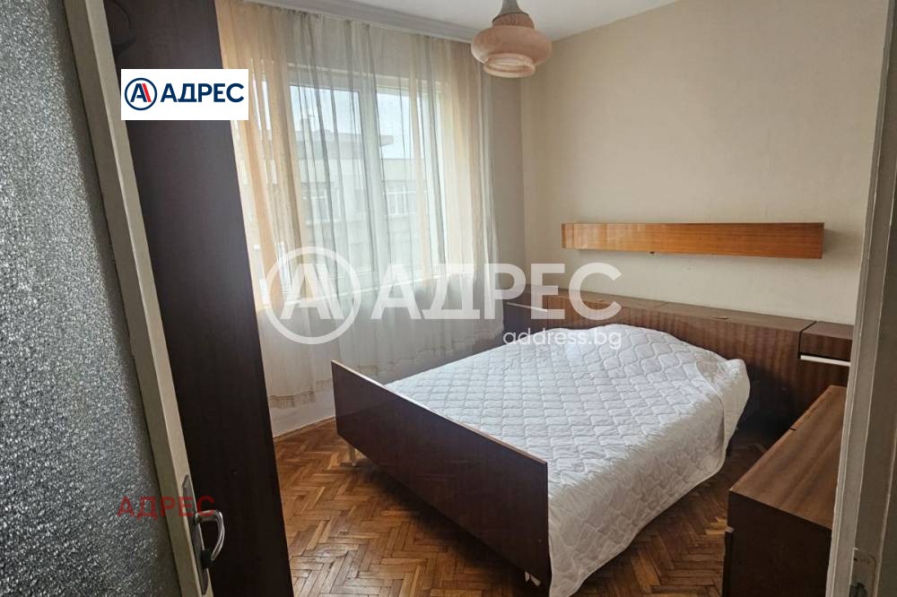 Дава под наем 3-СТАЕН, гр. Варна, Център