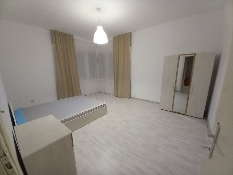 Zu vermieten  2 Schlafzimmer Sofia , Medizinska akademija , 180 qm | 53140221 - Bild [3]