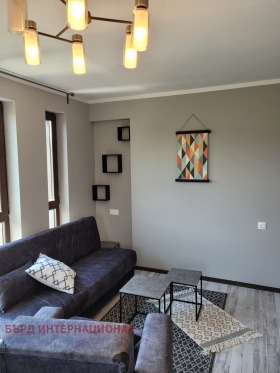 1 quarto Darvenica, Sofia 2