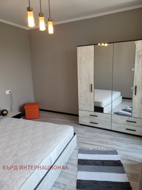 1 quarto Darvenica, Sofia 7