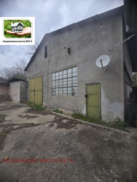 Budynek przemysłowy Gorna Orjachowica, region Wielkie Tyrnowo 4