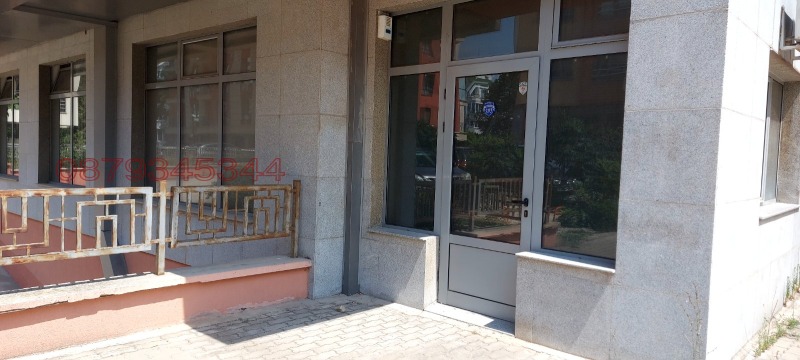 Дава под Наем ОФИС в град София, Студентски град - 80 кв.м / 600 € » 1 173.50 лв.