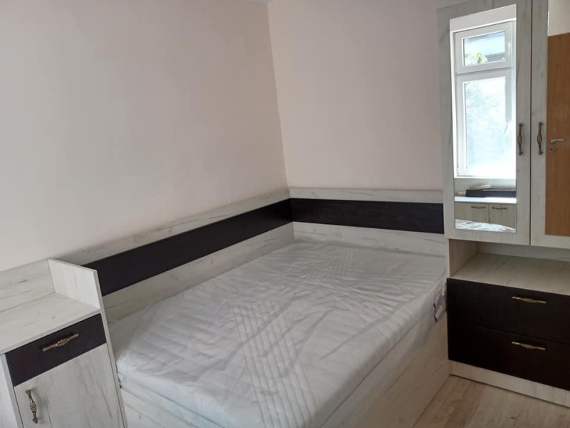 Til leje  1 soveværelse Sofia , Zona B-5 , 40 kvm | 78551411 - billede [5]