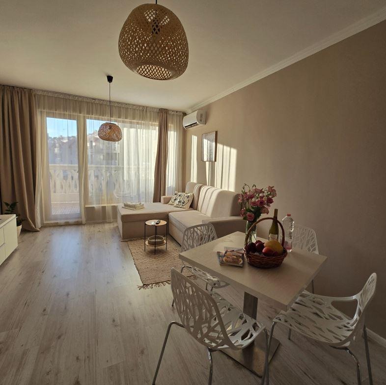 Дава под нем  2-стаен, град Варна, Аспарухово •  716 € • ID 11925150 — holmes.bg - [1] 