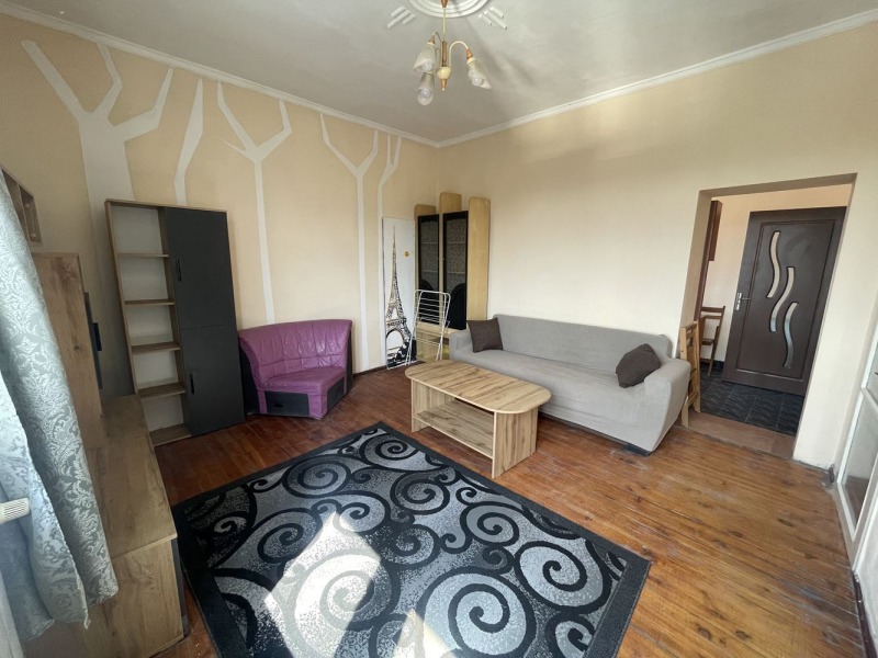 Kiadó  1 hálószoba Sofia , Centar , 55 négyzetméter | 88854735