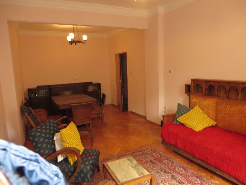 Издаје се  1 спаваћа соба Софија , Центар , 80 м2 | 76554938 - слика [4]