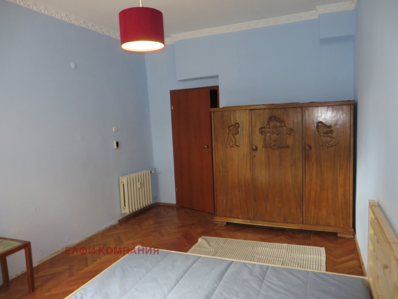 Издаје се  1 спаваћа соба Софија , Центар , 80 м2 | 76554938 - слика [9]