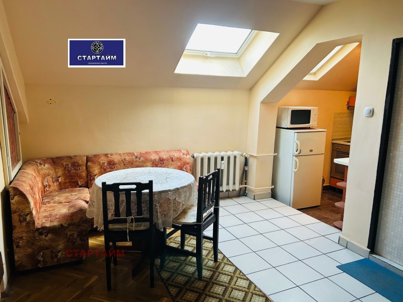 Дава под наем АТЕЛИЕ, ТАВАН, гр. София, Лозенец, снимка 7 - Апартаменти - 52808480