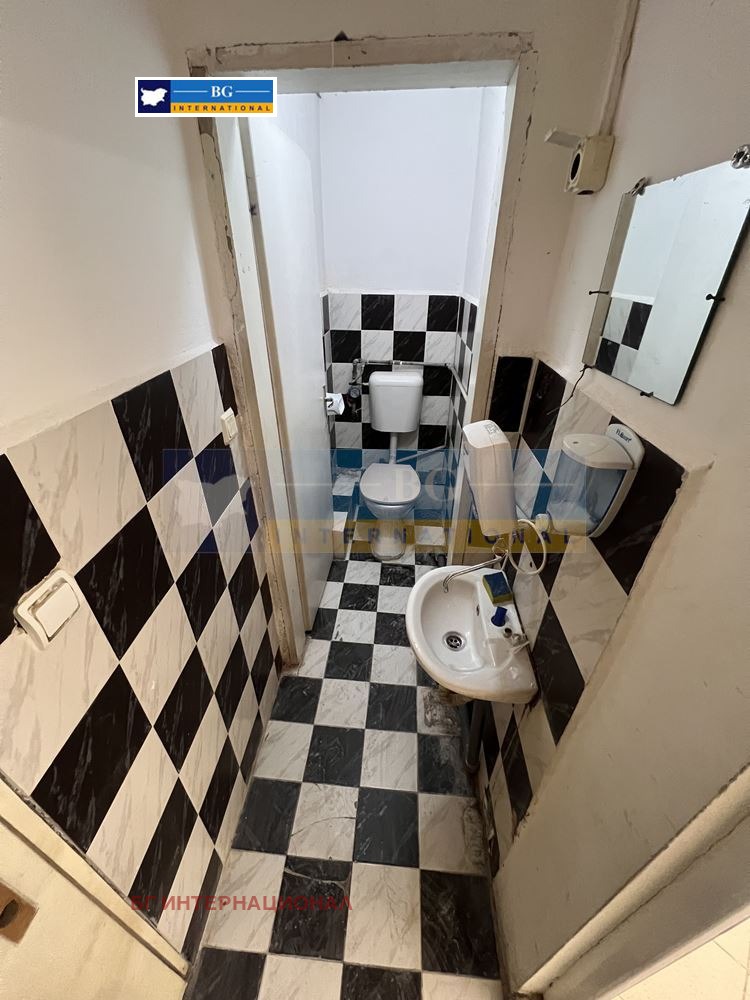 Te huur  Winkel Burgas , Tsentar , 150 m² | 66324447 - afbeelding [13]