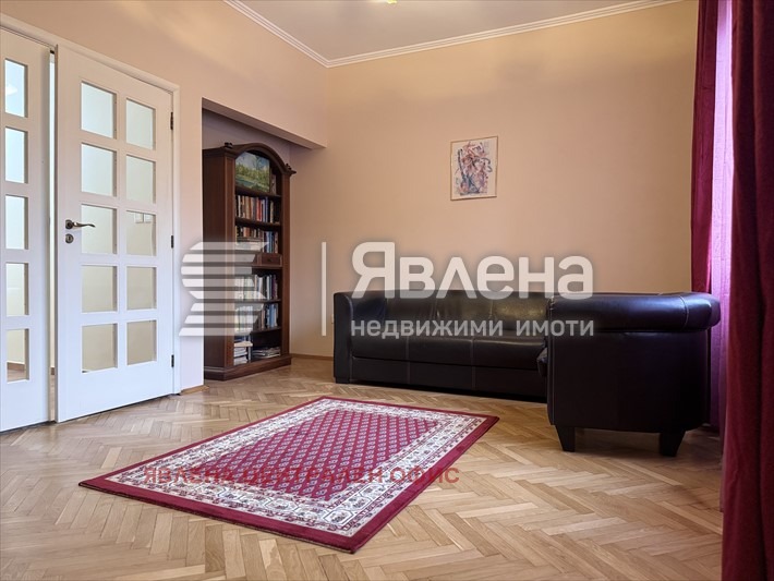 Дава под наем 2-СТАЕН, гр. София, Център, снимка 2 - Апартаменти - 53750560