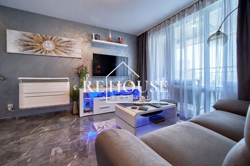 Do wynajęcia  2 sypialnie Warna , Lewski 1 , 100 mkw | 74535611
