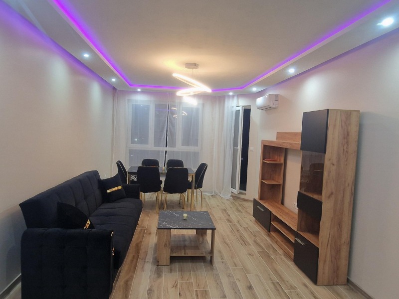 A louer  1 chambre Plovdiv , Ostromila , 68 m² | 53681199