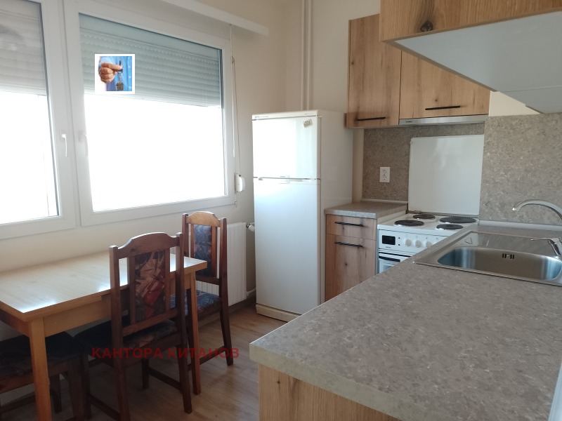 Дава под наем  2-стаен град София , Света Троица , 65 кв.м | 18195062