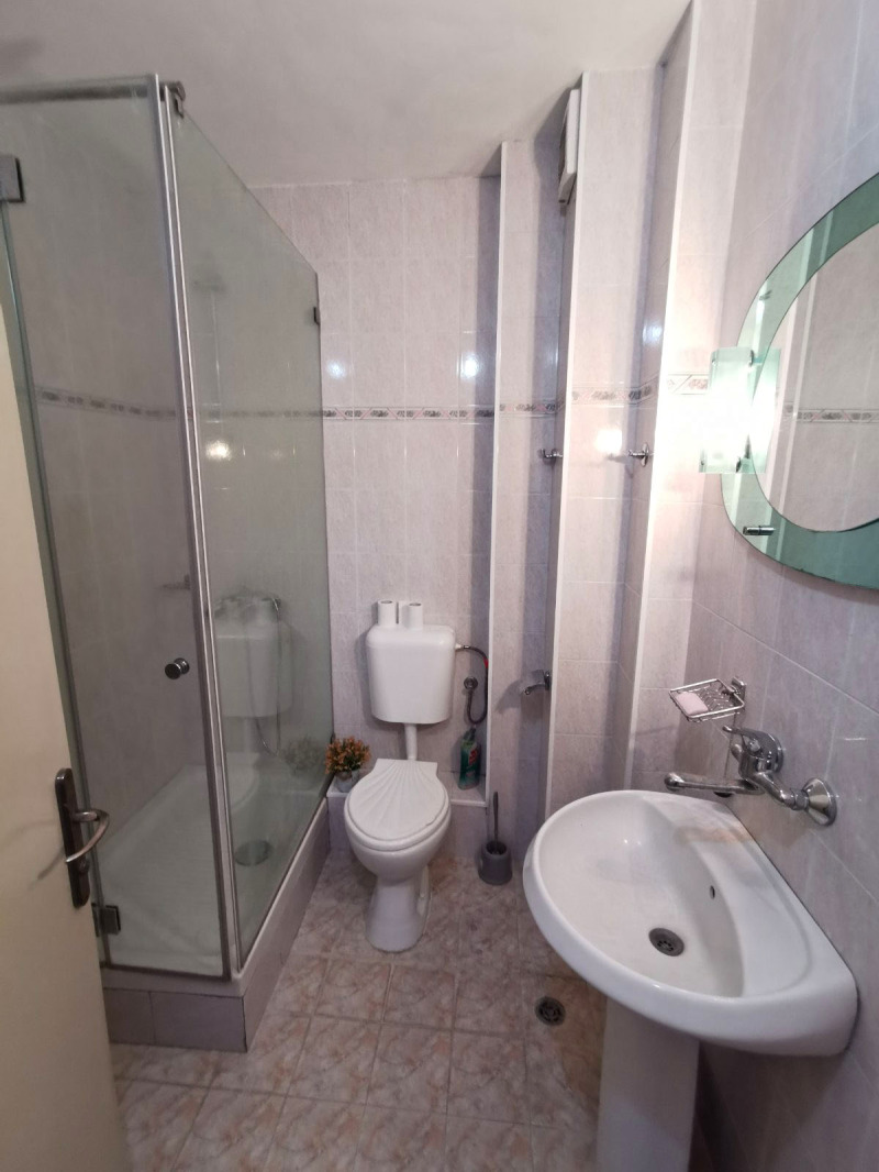 De inchiriat  2 dormitoare Plovdiv , Țentâr , 109 mp | 86677052 - imagine [6]