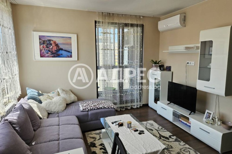 Дава под нем  3-стаен, град София, Студентски град •  870 EUR • ID 29536580 — holmes.bg - [1] 