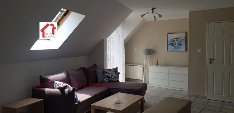 Zu vermieten  2 Schlafzimmer Sofia , Zentar , 120 qm | 39398795