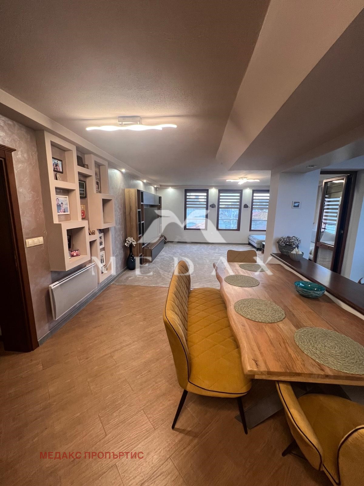 Дава под наем 3-СТАЕН, гр. Бургас, Център, снимка 7 - Апартаменти - 54079205