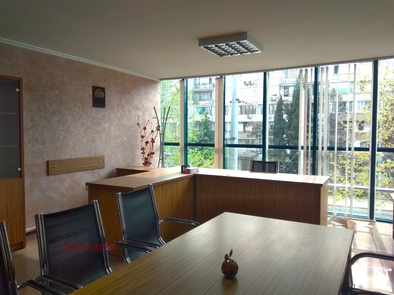 Προς ενοικίαση  Γραφείο Βυργασ , ΤΣενταρ , 76 τ.μ | 48949445 - εικόνα [2]